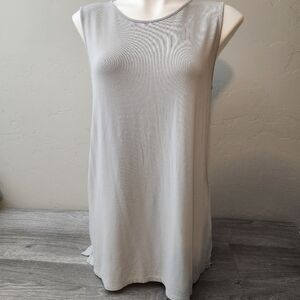 J Jill Gray Tank Top M Sleeveless Long Soft Rayon Casual Comfort Travel Vacation